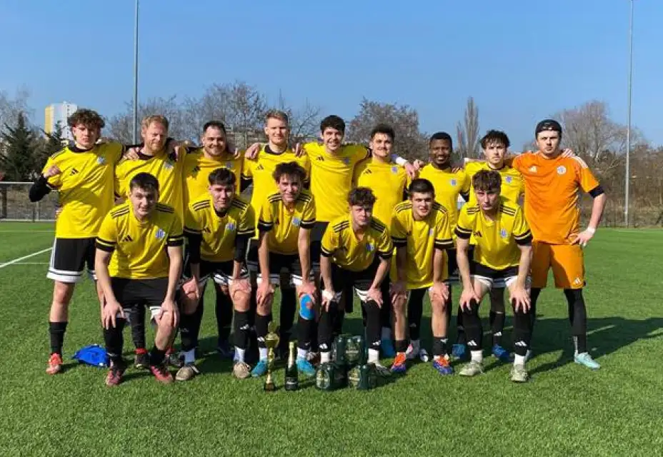 O mistrovské body v Satalicích, halové turnaje, zimní liga, přípravné zápasy i dvojzápasy