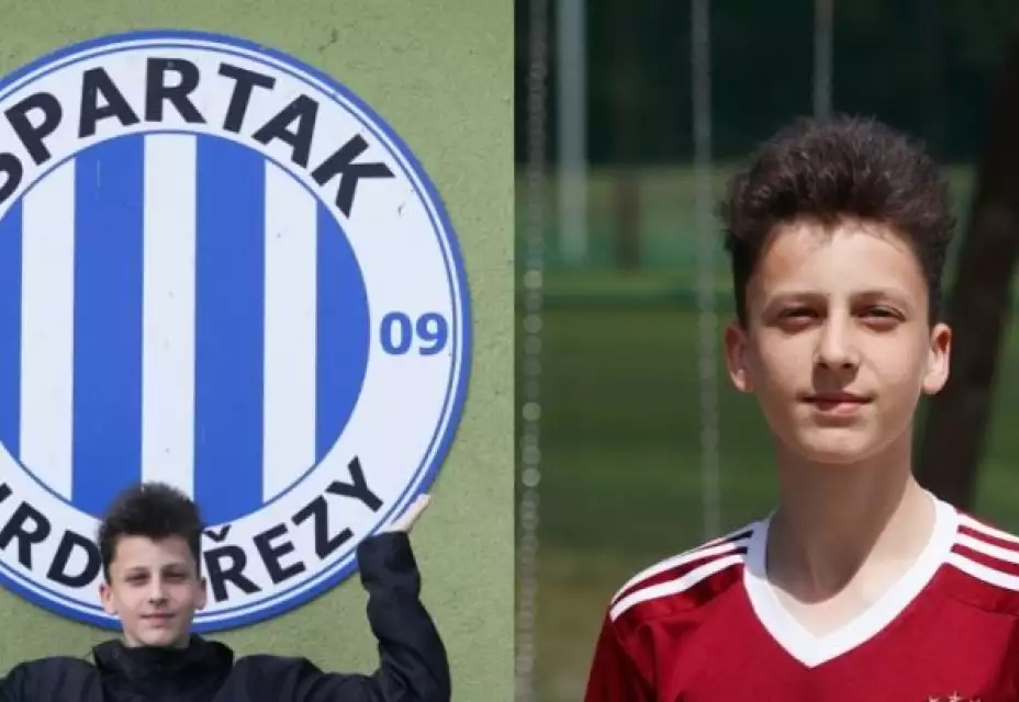 Útočník nebo Křídlo ? Obojí je správně