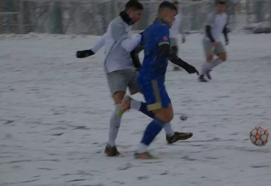MU - Motorlet U18 venku - příprava